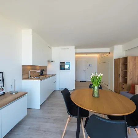 Appealing With Sea-view *